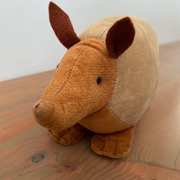 Vintage Lady Slipper Designs armadillo - Picture 4 of 8